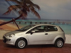 used Fiat Punto Evo Active 3dr in South-Wales used Fiat Punto Evo Active 3dr in South-Wales
