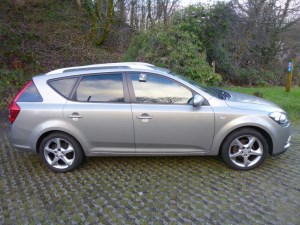 used Kia Ceed CRDi 3 5dr in South-Wales used Kia Ceed CRDi 3 5dr in South-Wales