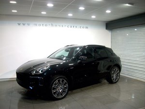 used Porsche Macan S PDK "MASSIVE SPEC" In Stock in west-yorkshire used Porsche Macan S PDK "MASSIVE SPEC" In Stock in west-yorkshire