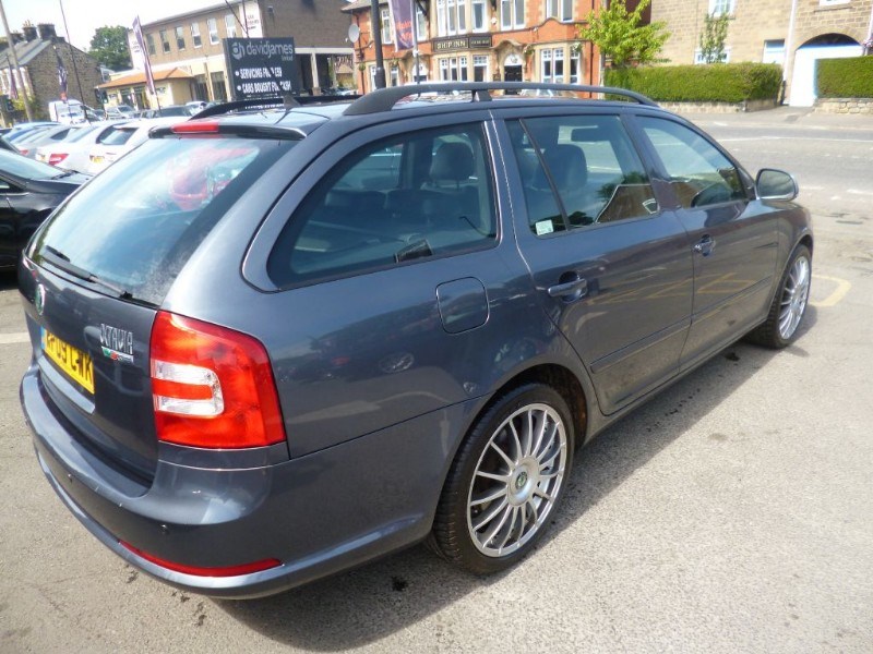 skoda-octavia-estate-diesel_24347847.jpg