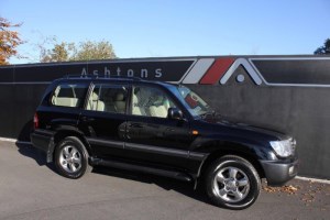 used Toyota Land Cruiser Amazon 4.2 TD Auto - With Rear Entertainment System in devon used Toyota Land Cruiser Amazon 4.2 TD Auto - With Rear Entertainment System in devon
