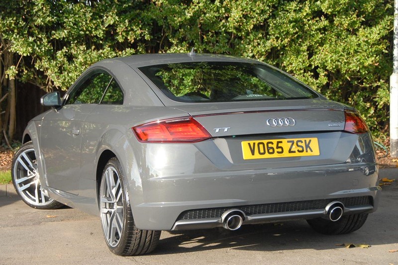 Audi A 3 Black Edition Nano Grey