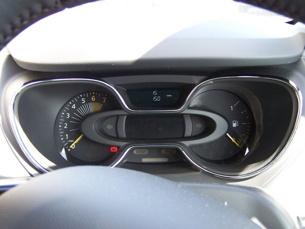 Renault Captur DYNAMIQUE S MEDIANAV ENERGY TCE S/S for ...