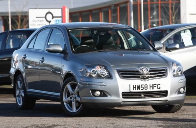 Toyota avensis d 4d t180 review