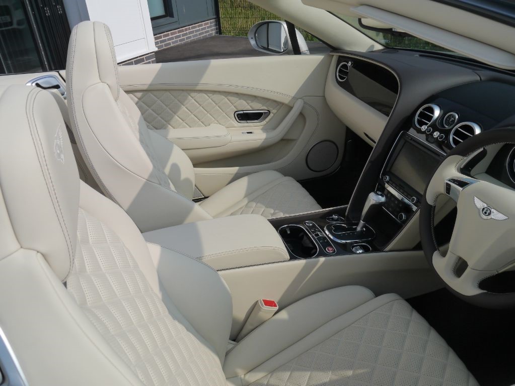 Used White Sand With Linen Amp Burnt Oak Interior Bentley