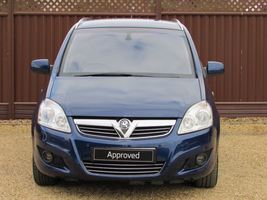 Used Ultra Blue Metallic Vauxhall Zafira For Sale Cambridgeshire