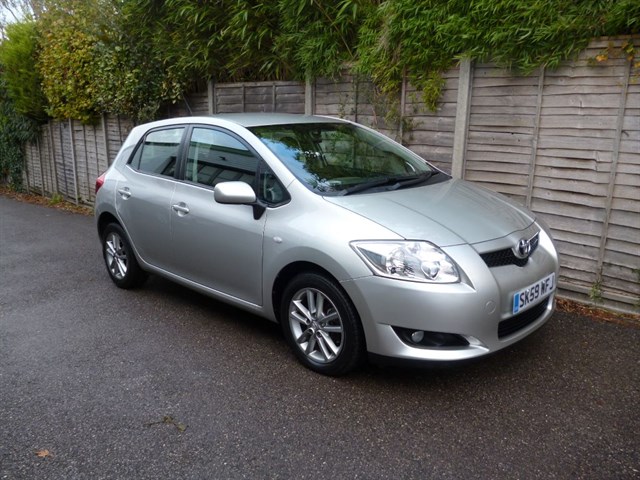 used toyota auris automatic for sale #4