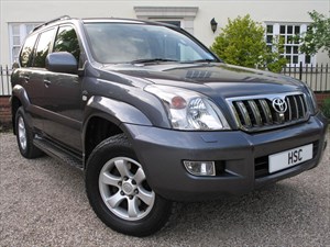 used Toyota Land Cruiser INVINCIBLE D-4D 8STR in chelmsford-essex used Toyota Land Cruiser INVINCIBLE D-4D 8STR in chelmsford-essex