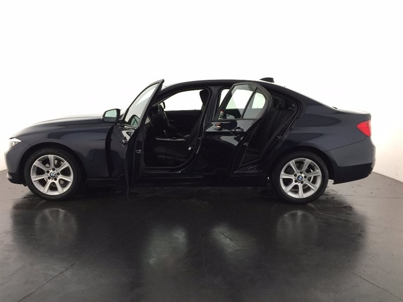 Bmw 316d es pricing and specification #2