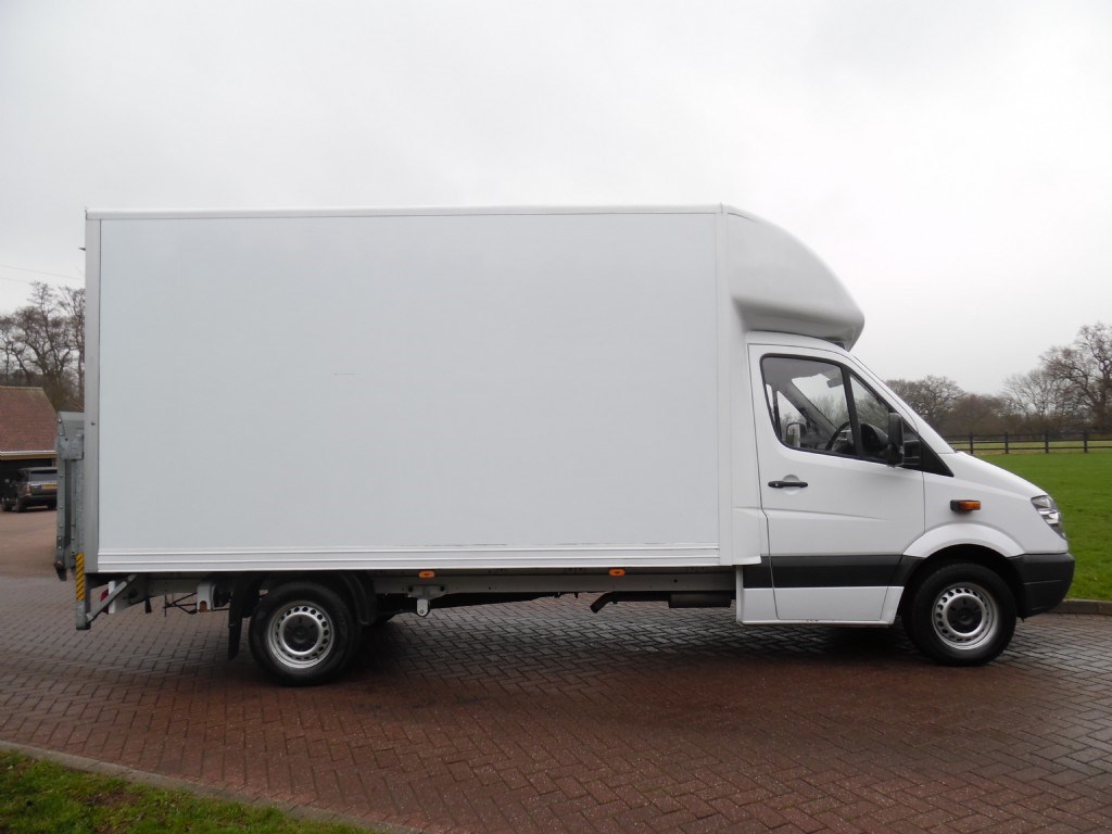 Mercedes sprinter luton tail lift for sale #5