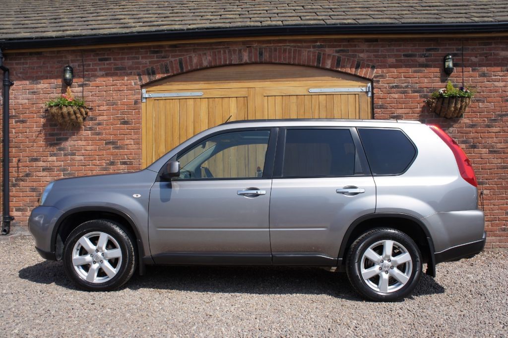 Used Grey Nissan XTrail for Sale West Yorkshire