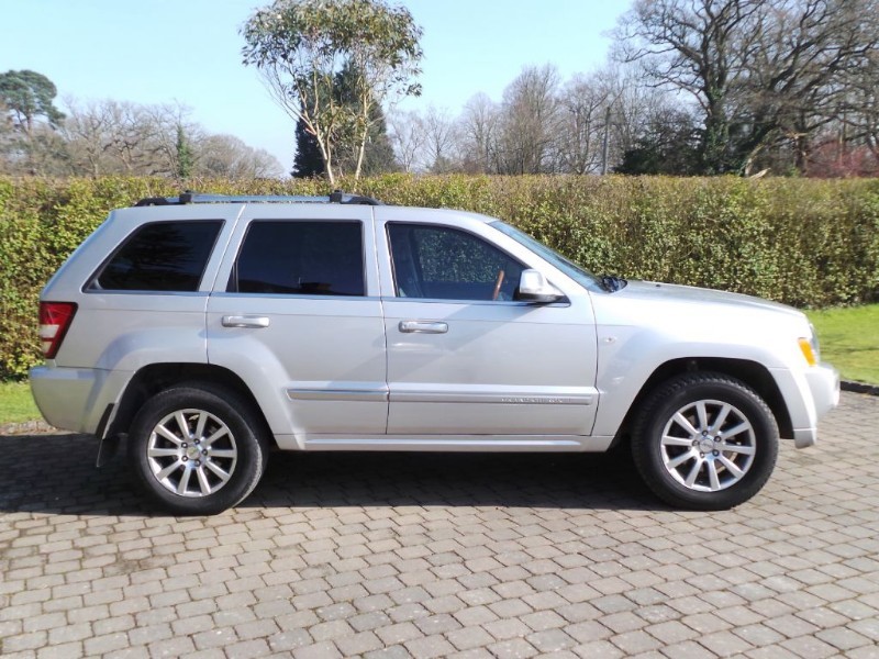 2006 Jeep grand cherokee overland spec #5