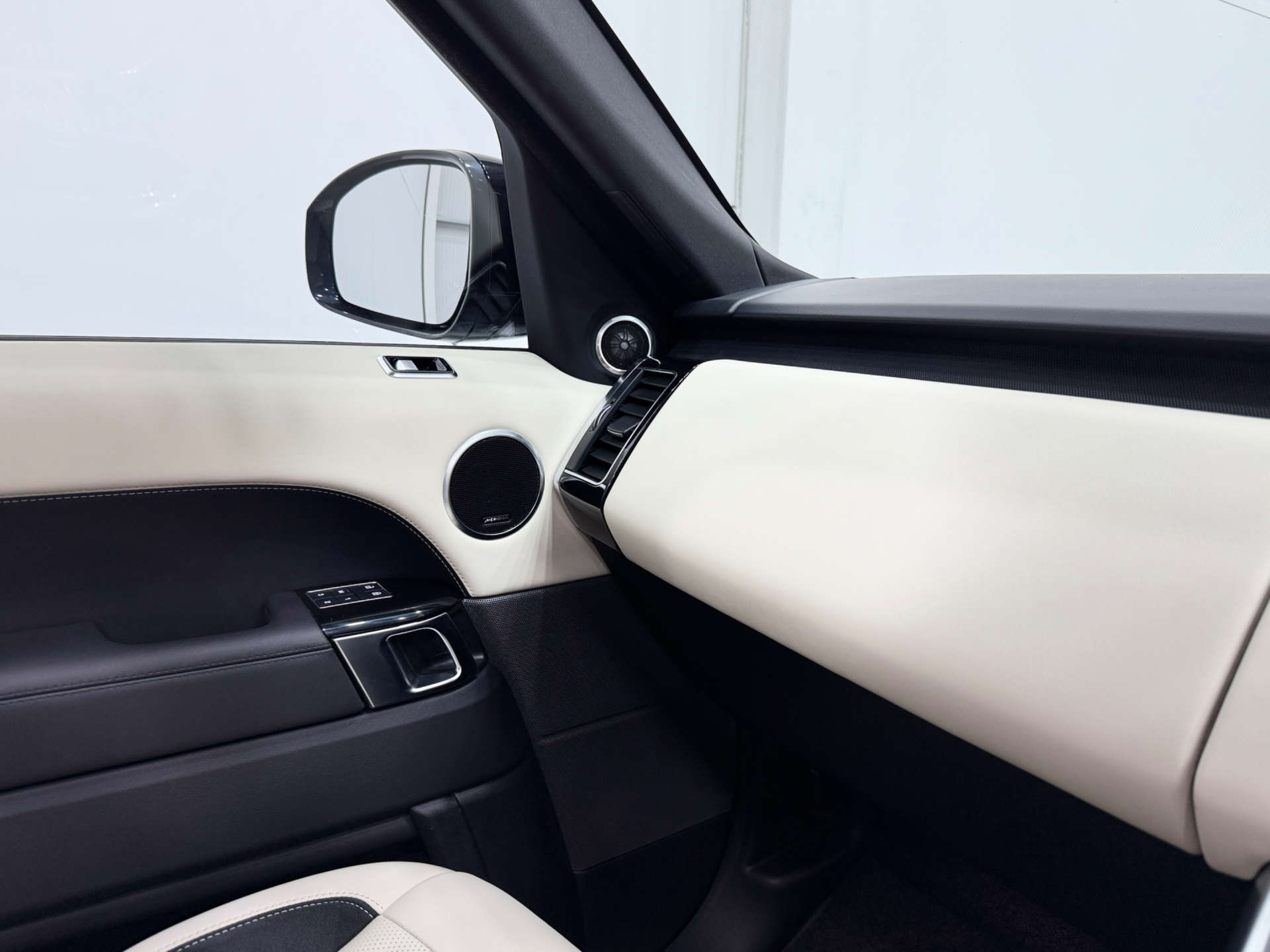 Best Luxury Cars Under £40,000 in 2026