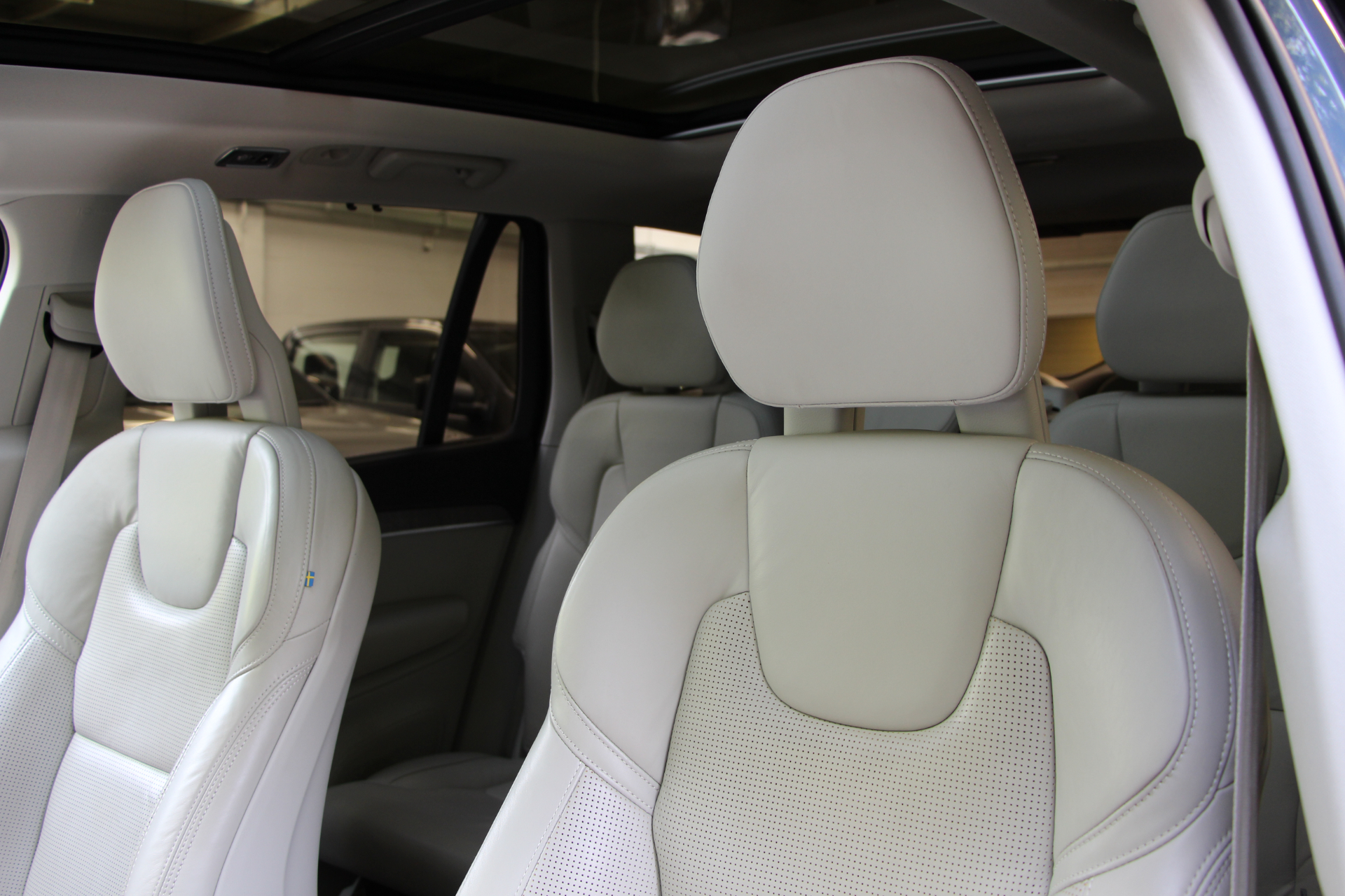 2021 Volvo XC90 thumbnail 5