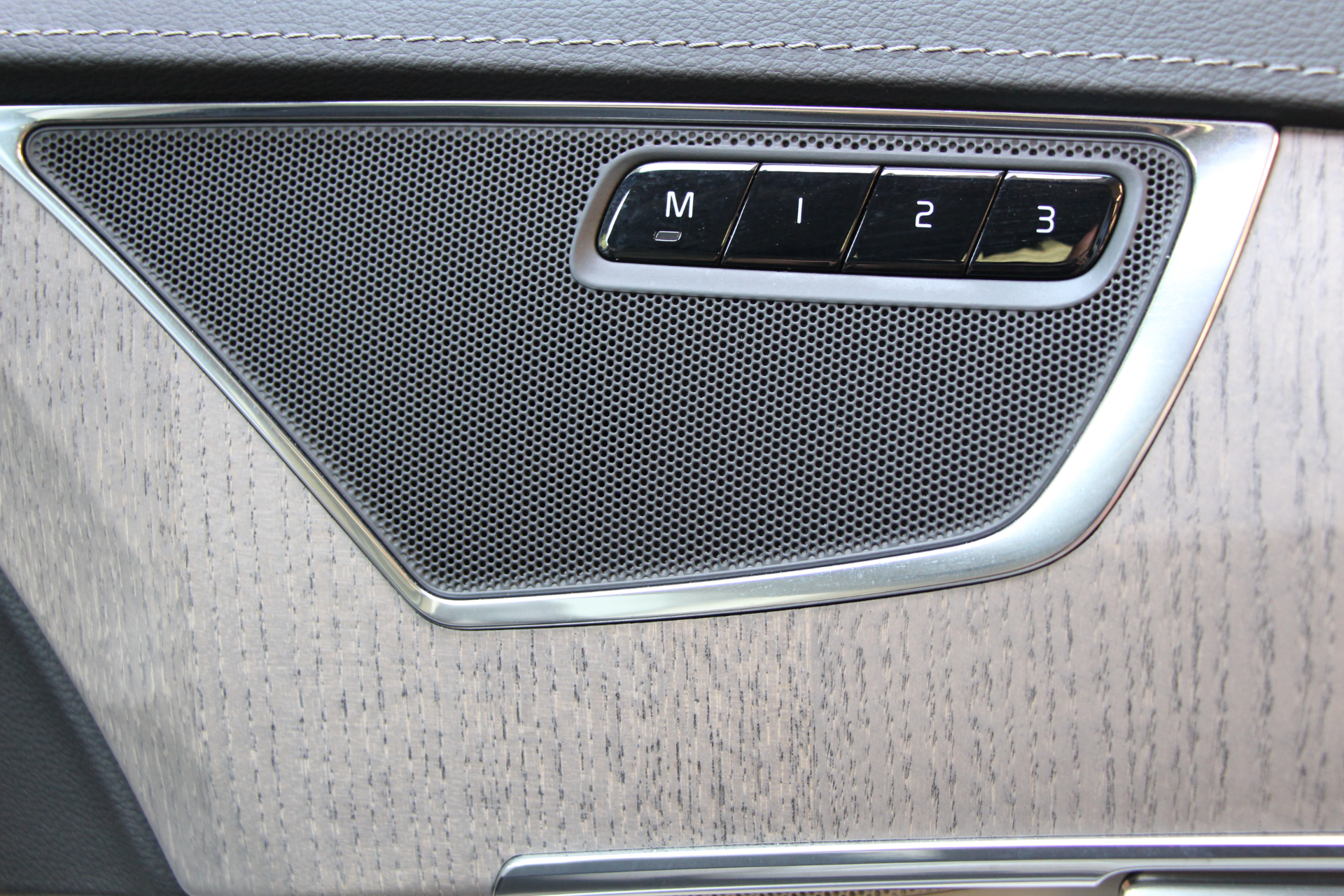 2021 Volvo XC90 thumbnail 7