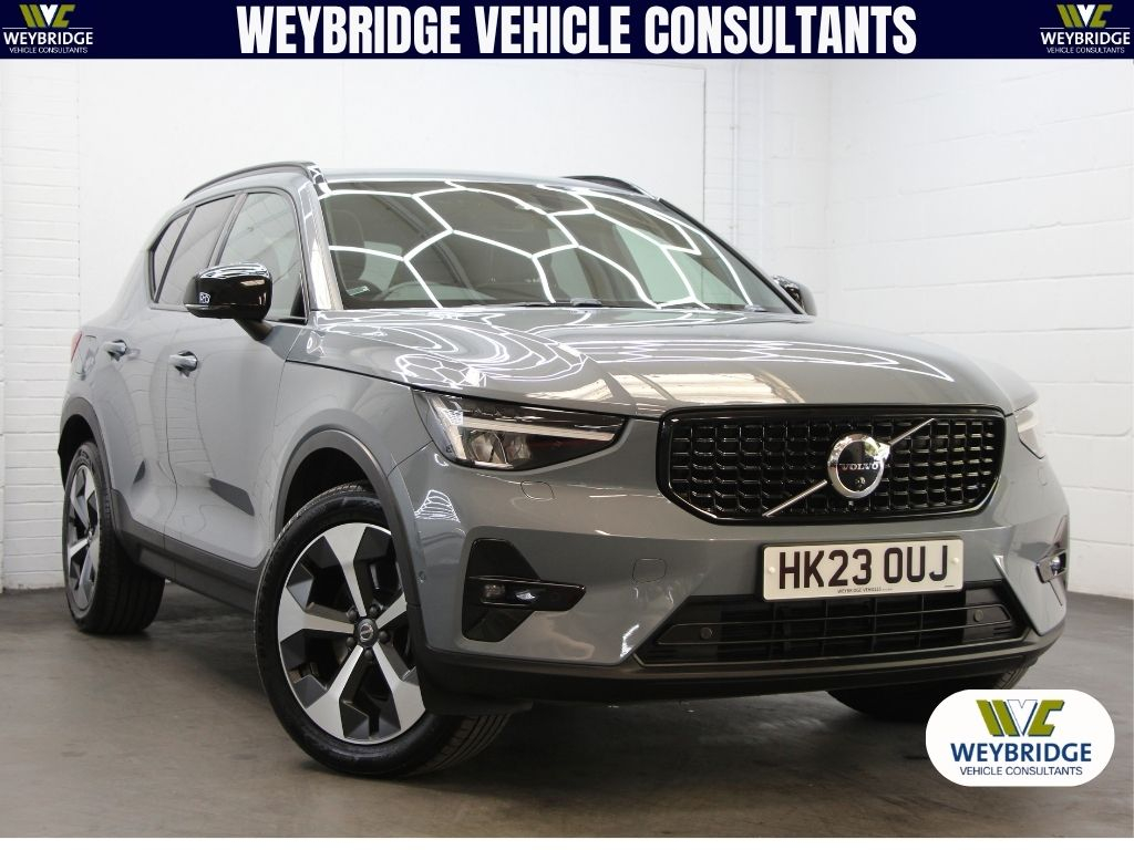 2023 Volvo XC40
