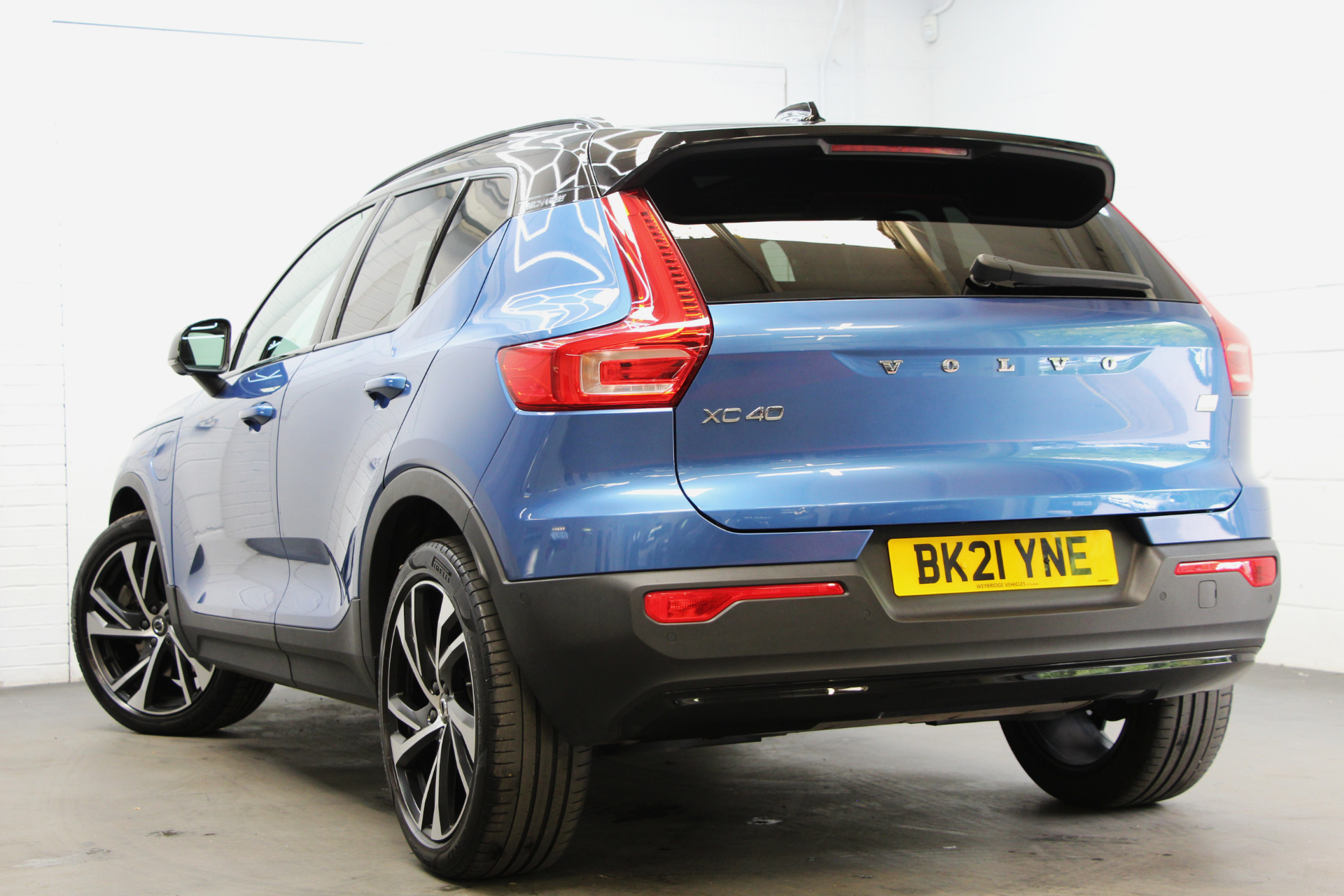 2021 Volvo XC40 thumbnail 15