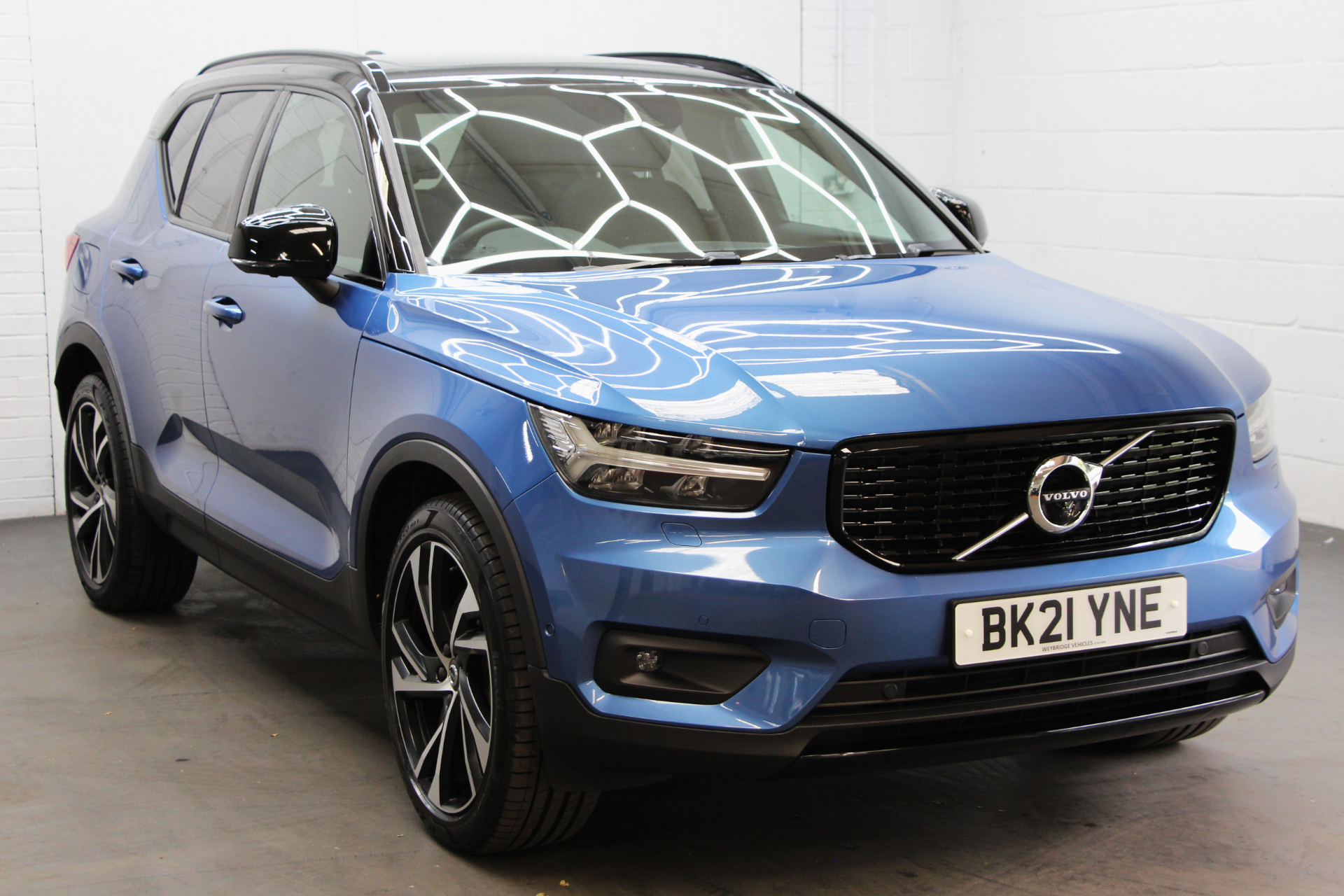 2021 Volvo XC40 thumbnail 13