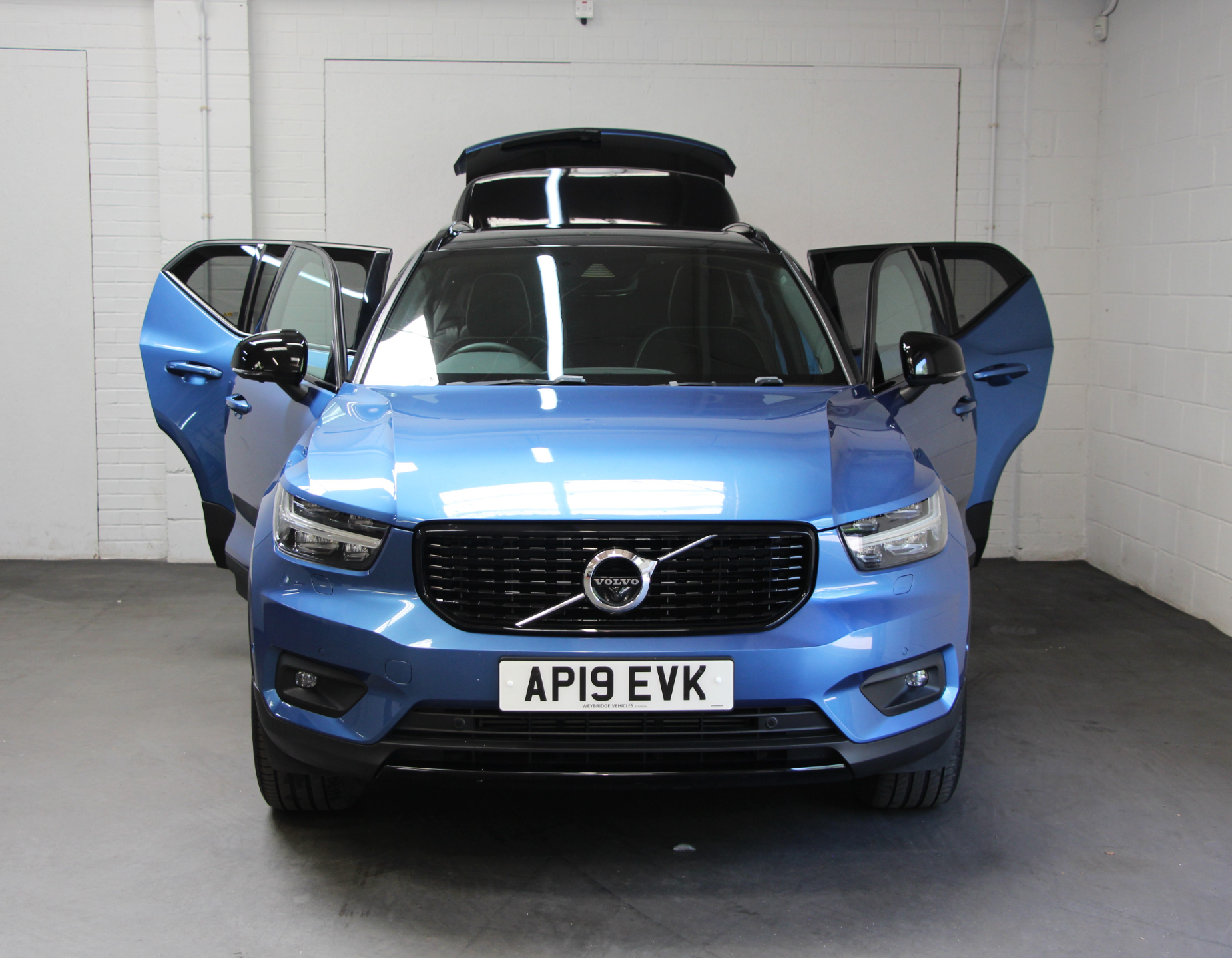 2019 Volvo XC40 thumbnail 11