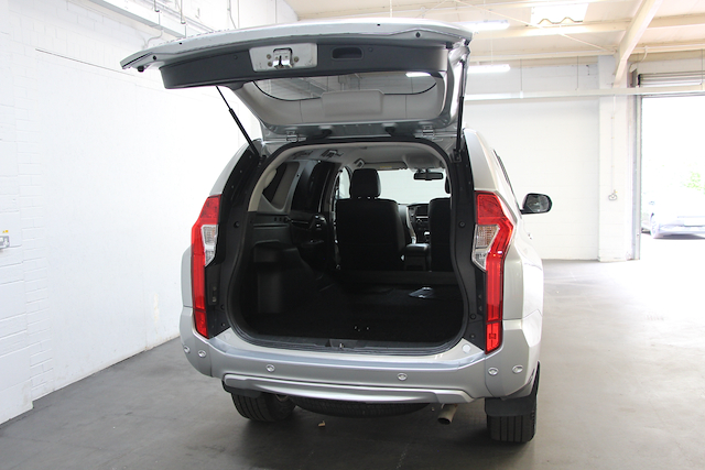 Used Mitsubishi Shogun in West Byfleet, Surrey