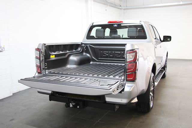 Used Isuzu D-Max in West Byfleet, Surrey