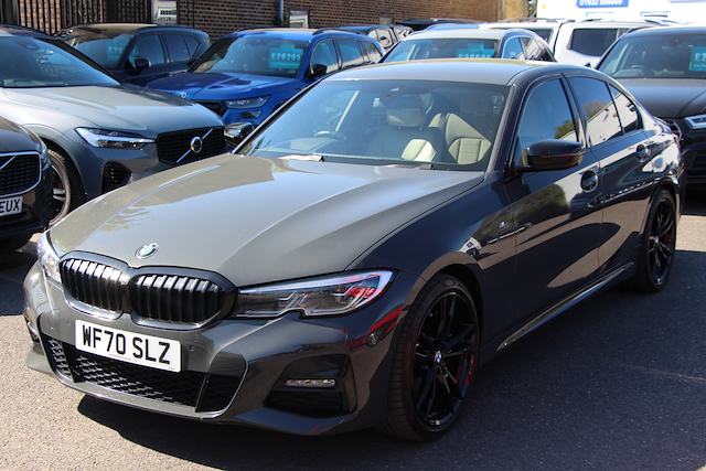Used BMW 320i in West Byfleet, Surrey