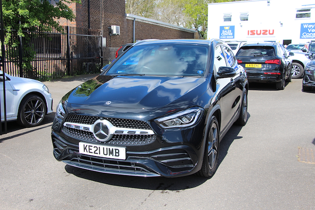Used Mercedes GLA200 in West Byfleet, Surrey