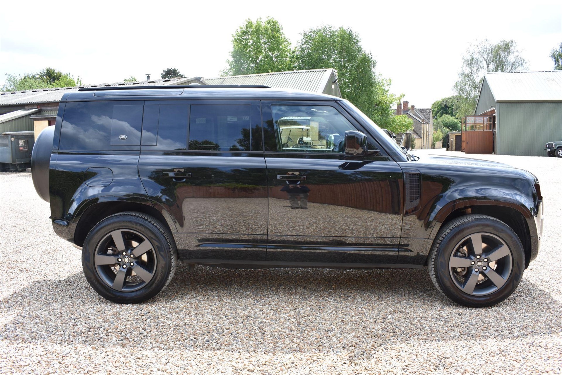Used Land Rover Defender 110 3.0 D250 MHEV X-Dynamic SE Auto 4WD Euro 6 ...