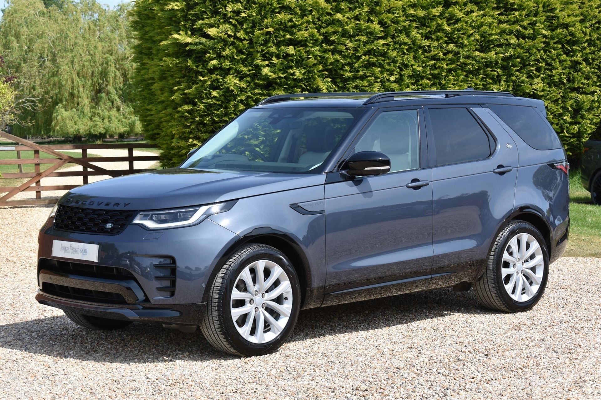 2024 Land Rover Discovery