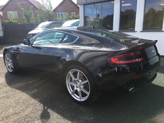 Aston Martin Vantage