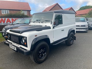 Land Rover Defender 90