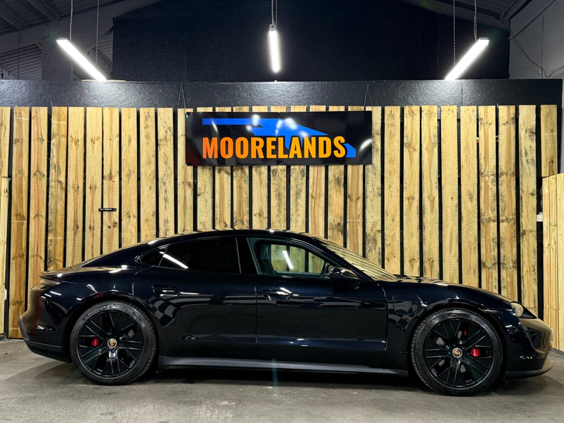 2022 PORSCHE TAYCAN