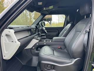 Used Land Rover Defender 90 from Quirks Car Company