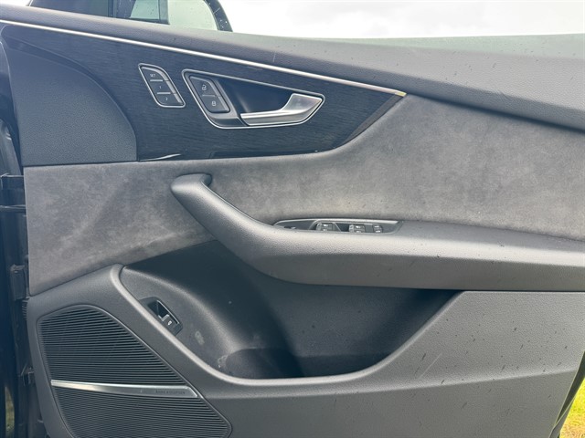Used Audi Q8
