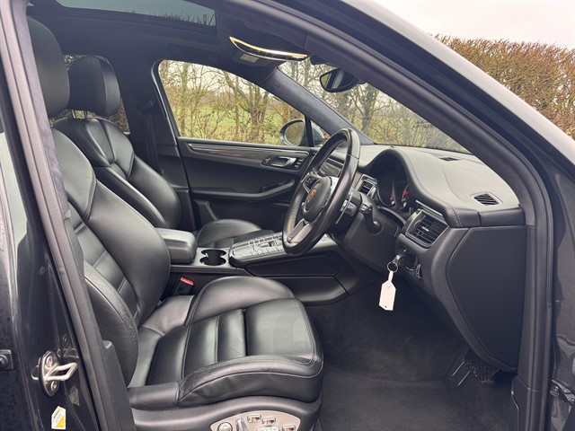 Used Porsche Macan