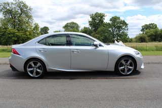 Lexus IS 300h