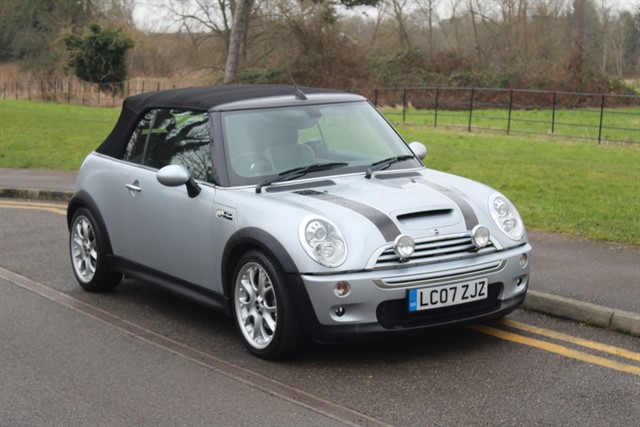 2007 COOPER S COOPER S 3,995 YEAR 2007 ODOMETER 74,600 MI TRANSMISSION MANUAL FUEL... photo