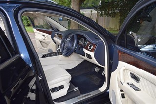 Used Bentley Bentayga from Hanwells of London