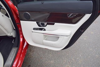 Used Jaguar XJ from Hanwells of London