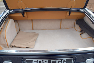 Used Rolls-Royce Corniche from Hanwells of London