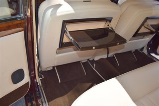 Used Rolls-Royce Silver Wraith from Hanwells of London