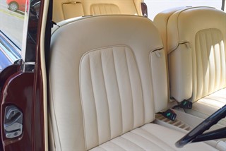 Used Rolls-Royce Silver Wraith from Hanwells of London