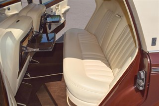 Used Rolls-Royce Silver Wraith from Hanwells of London