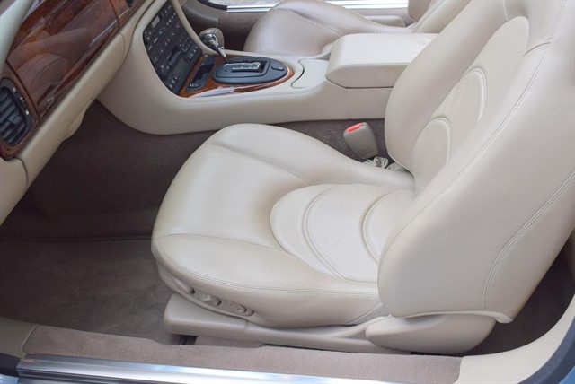 Used Jaguar XKR