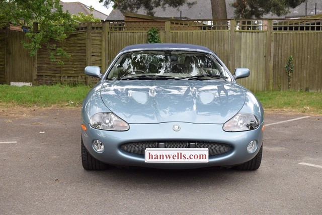 Used Jaguar XKR in Hanwell, London