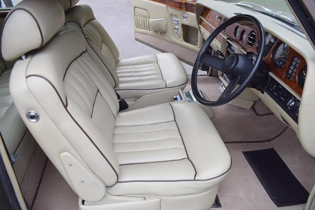 Used Rolls-Royce Corniche