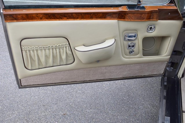 Used Rolls-Royce Corniche