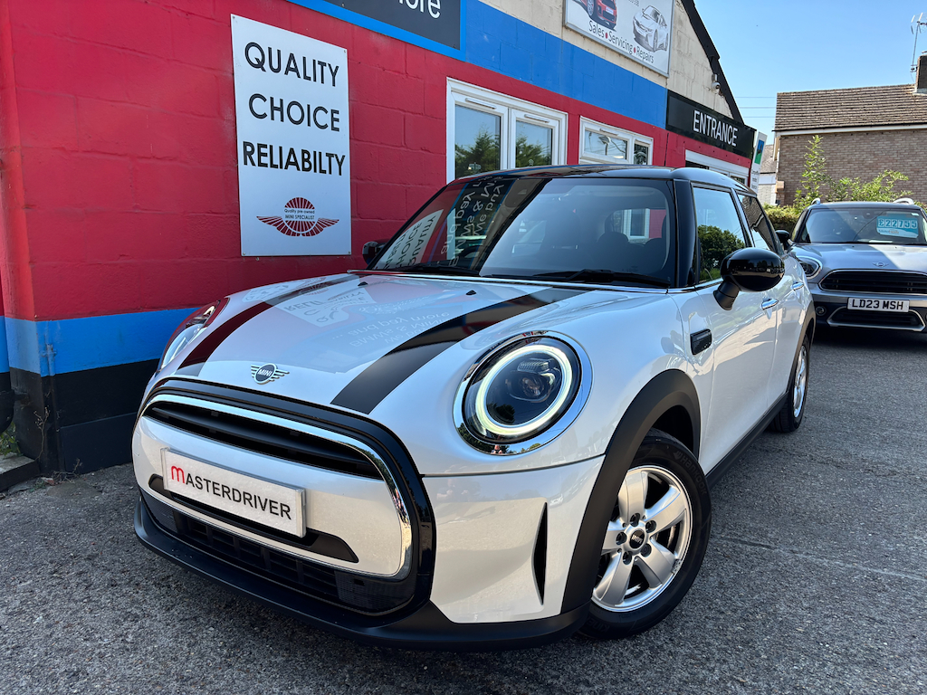 2023 MINI Hatch