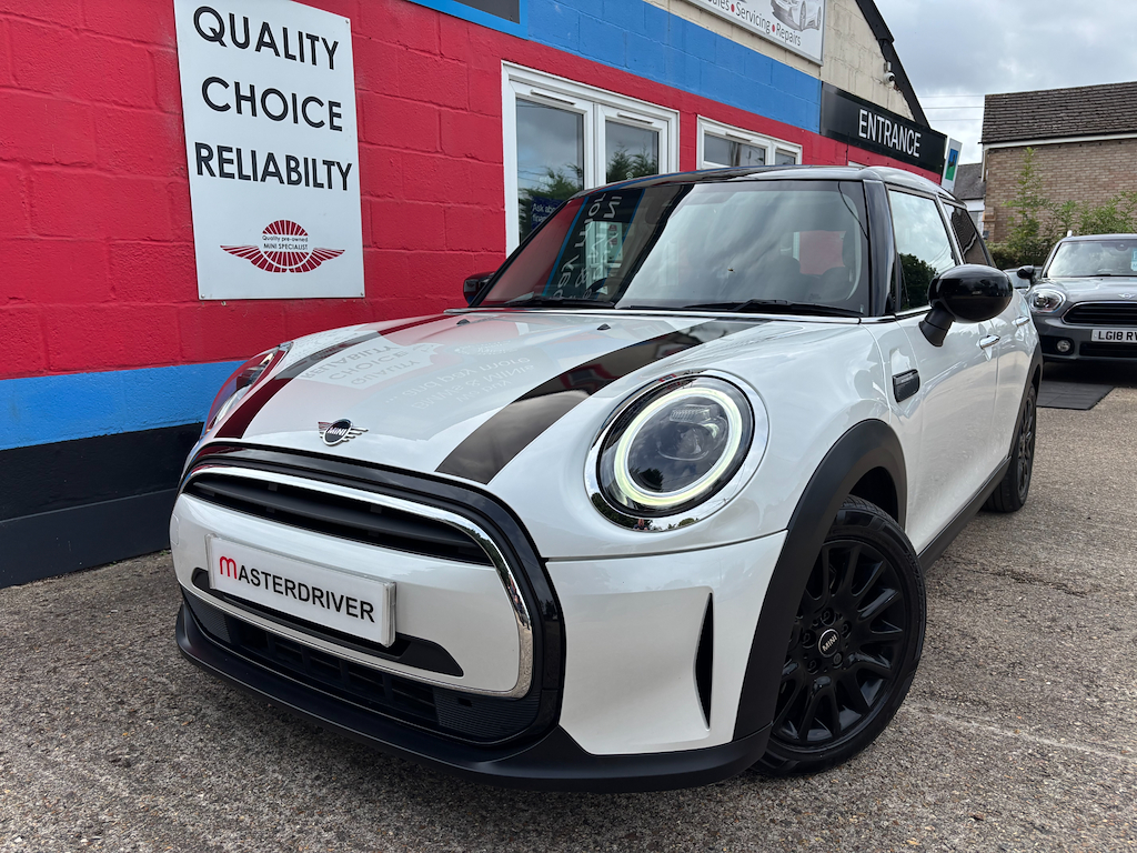 2022 Mini Hatch