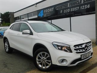 Mercedes GLA200